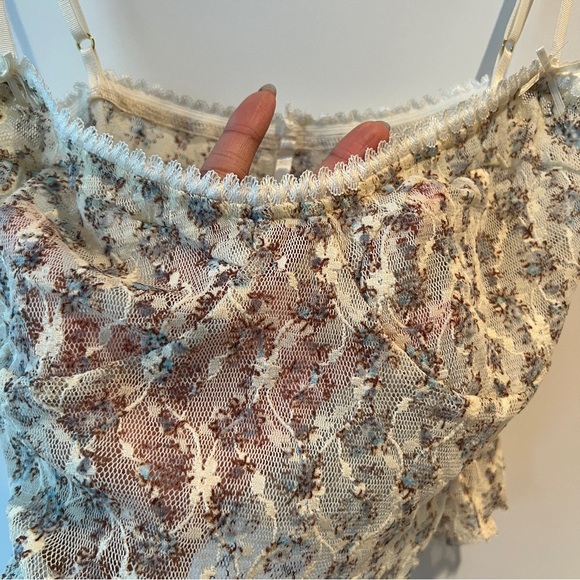 Are You Am I lyli Tank - Picture 3 of 9